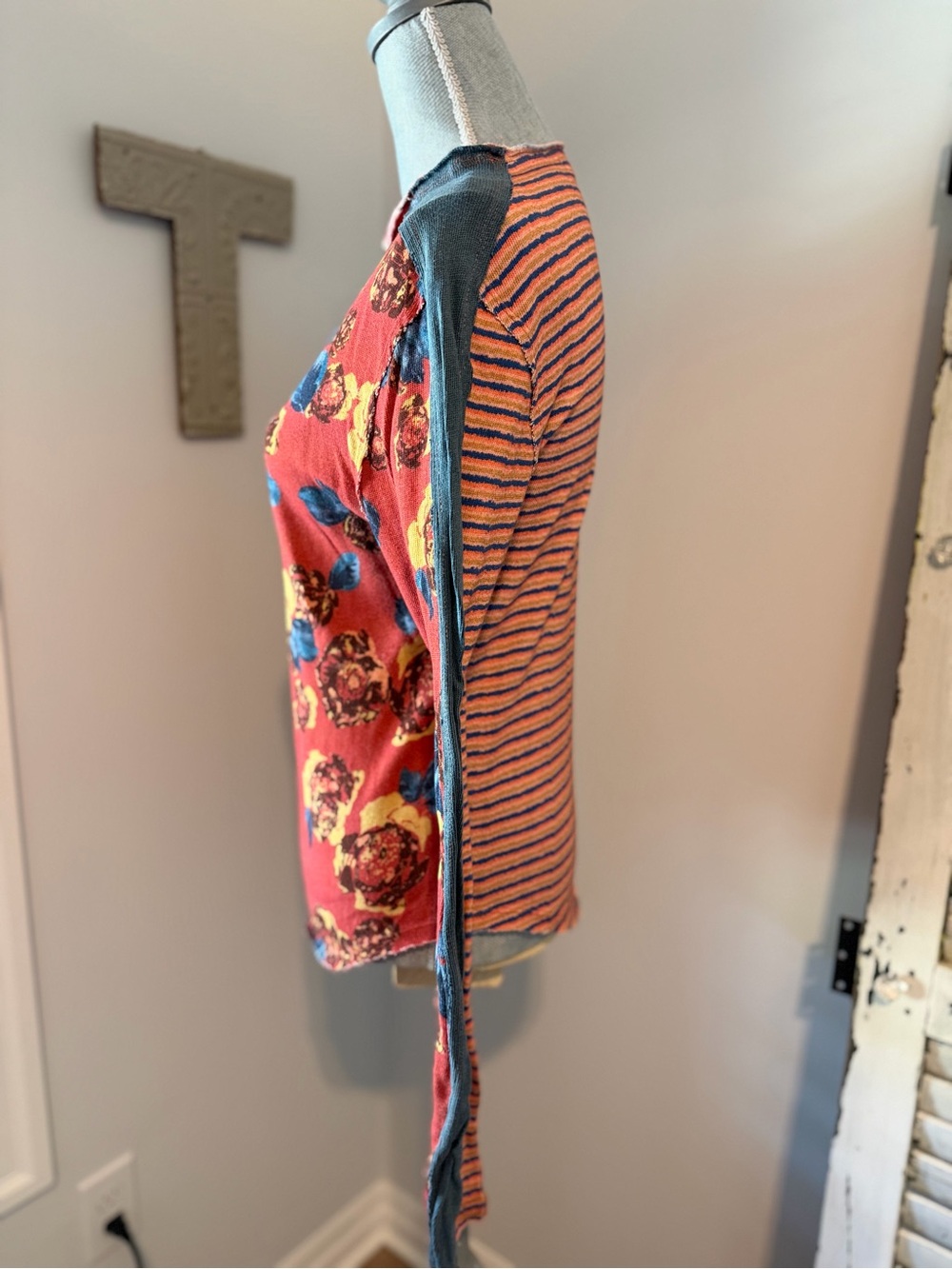 WE THE FREE Mash Up cotton lightweight long sleeve raw hem boho eclectic fun - Picture 5 of 8